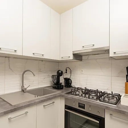 Nina Apartament *